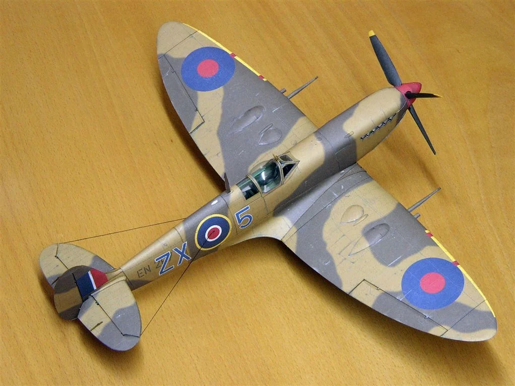 Model Kit Spitfire - UK 1:33 échelle Supermarine Spitfire IXc