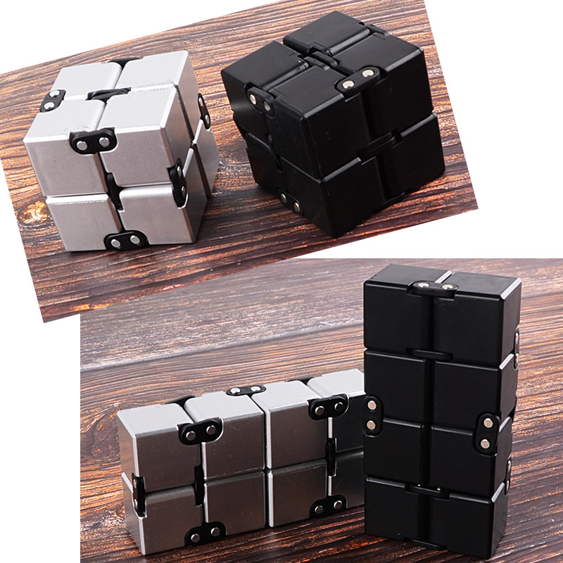 Cube infini en métal, jouet an - Model Kit Infinite Dimension avis et prix