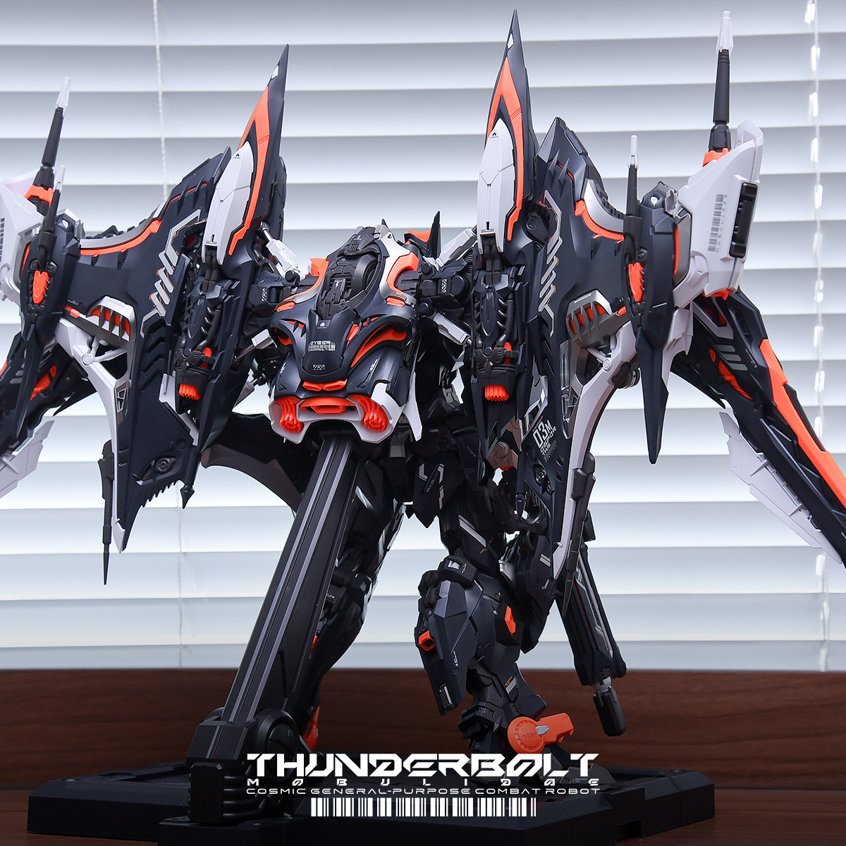 THUNDERBOLT MOBULIDAE 1/100 Jo - Model Kit Infinite Dimension avis et prix